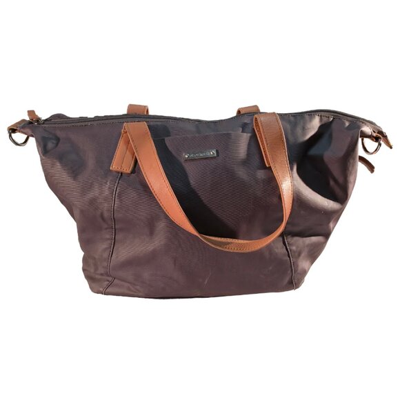 Storksak Noa Luxe Diaper Bag - Picture 1 of 8